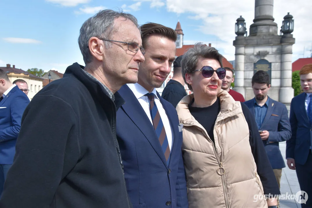 Lider Konfederacji Krzysztof Bosak w Gostyniu spotkał się z mieszkańcami