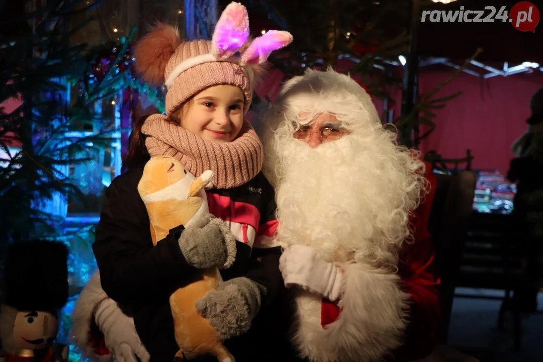 Spotkanie ze Świętym Mikołajem na Rawickim Jarmarku Bożonarodzeniowym