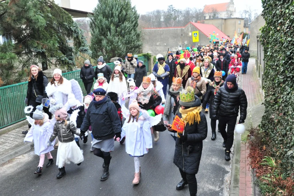 Orszak Trzech Króli w Żerkowie 2024 zdjęcia