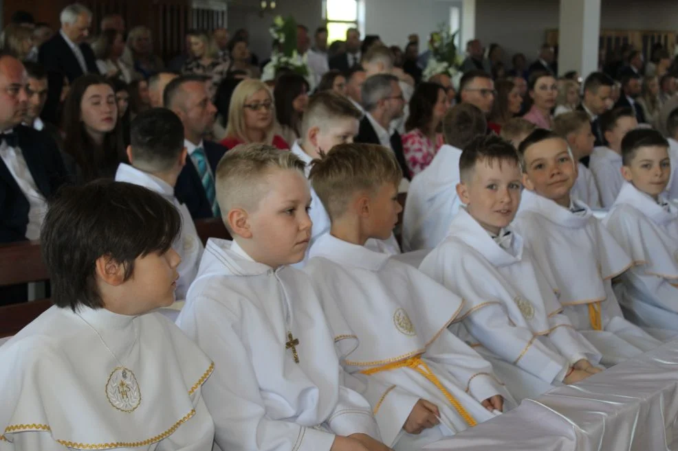 Pierwsza Komunia Święta w parafii Matki Bożej Fatimskiej w Jarocinie