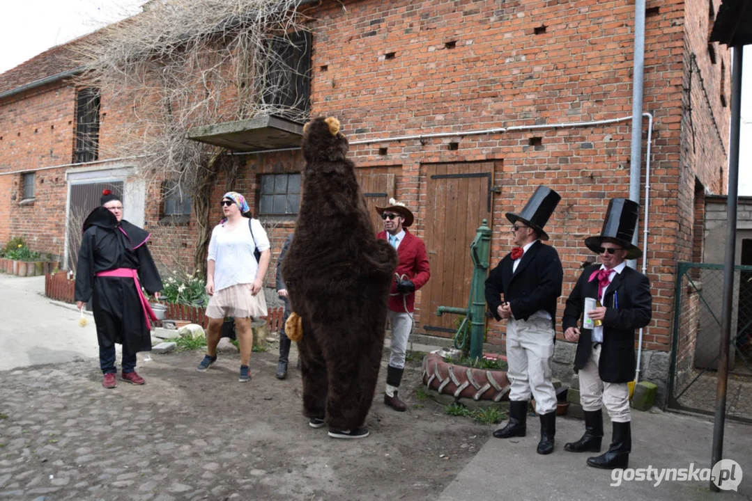 "Niedźwiedzie" wróciły do Zalesia - wesoły śmigus-dyngus