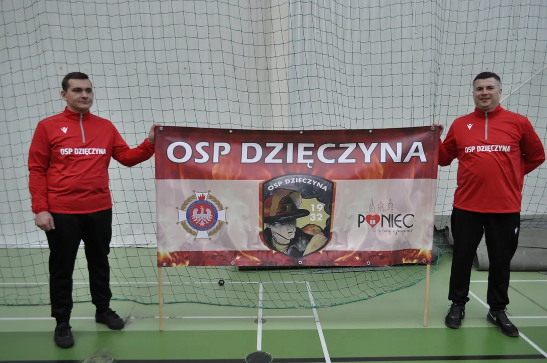 OSP Dzięczyna na Halowym Turnieju Sportowo-Pożarniczym MDP w Ostrzeszowie