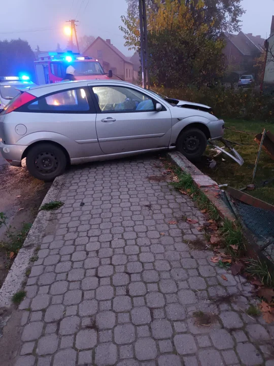 Mężczyzna roztrzaskał auto w Zaborowicach