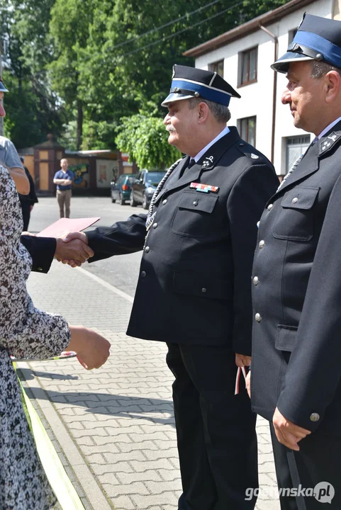 Przekazanie wozu strażackiego dla jednostki OSP w Pogorzeli