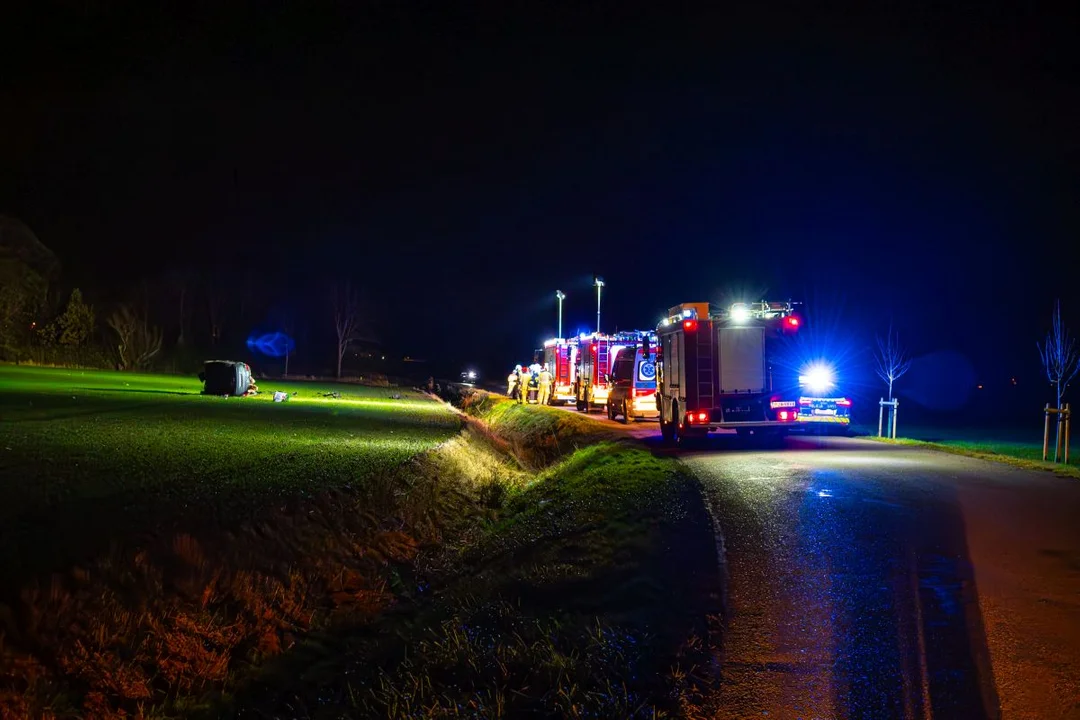 W czwwartek wieczorem służby ratunkowe onterweniowały w Roszkówku