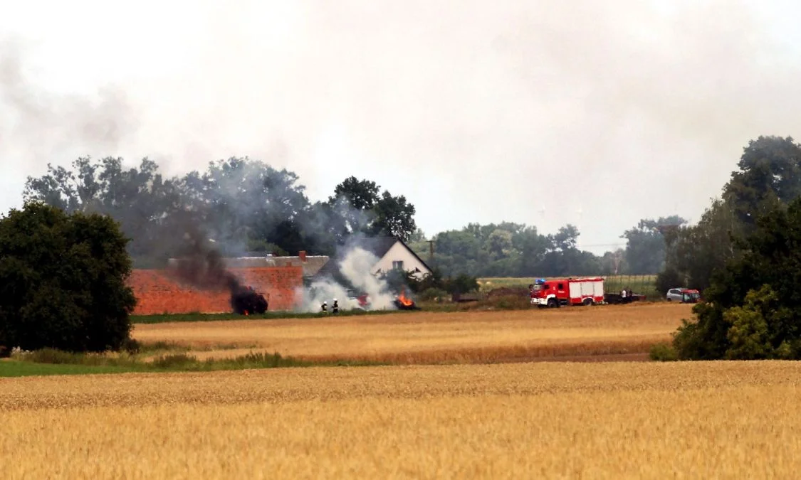 Pożar w Żernikach. Dym widać z kilkunastu kilometrów