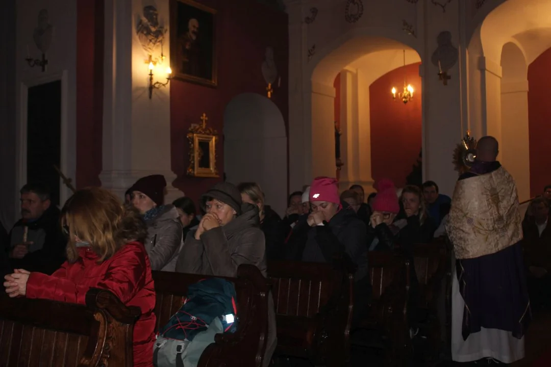 Ekstremalna Droga Krzyżowa w parafii św. Marcina w Jarocinie