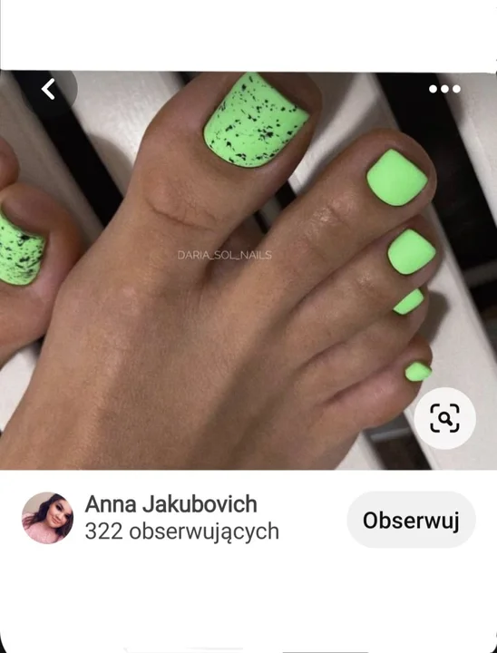 Neonowy pedicure