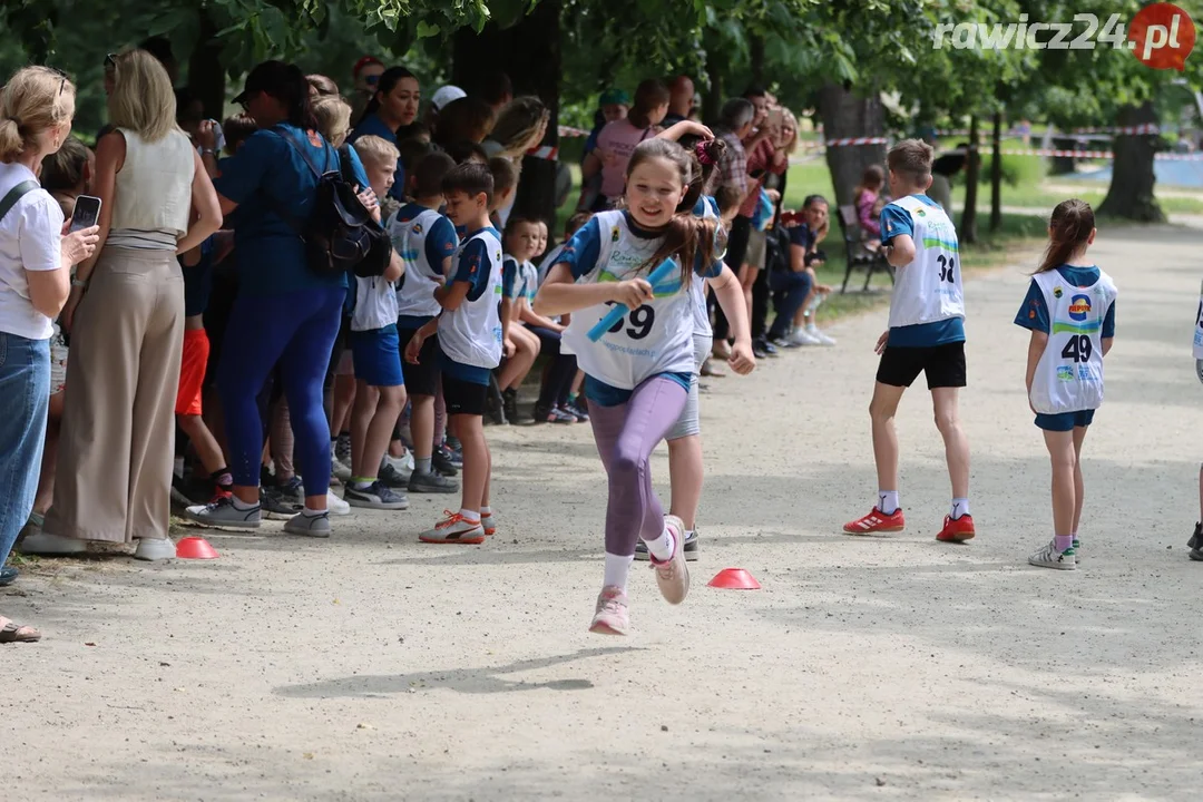 Sztafety szkolne w ramach 24h Rawickiego Festiwalu Sportu