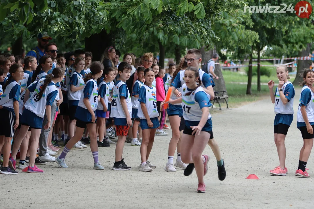 Sztafety szkolne w ramach 24h Rawickiego Festiwalu Sportu