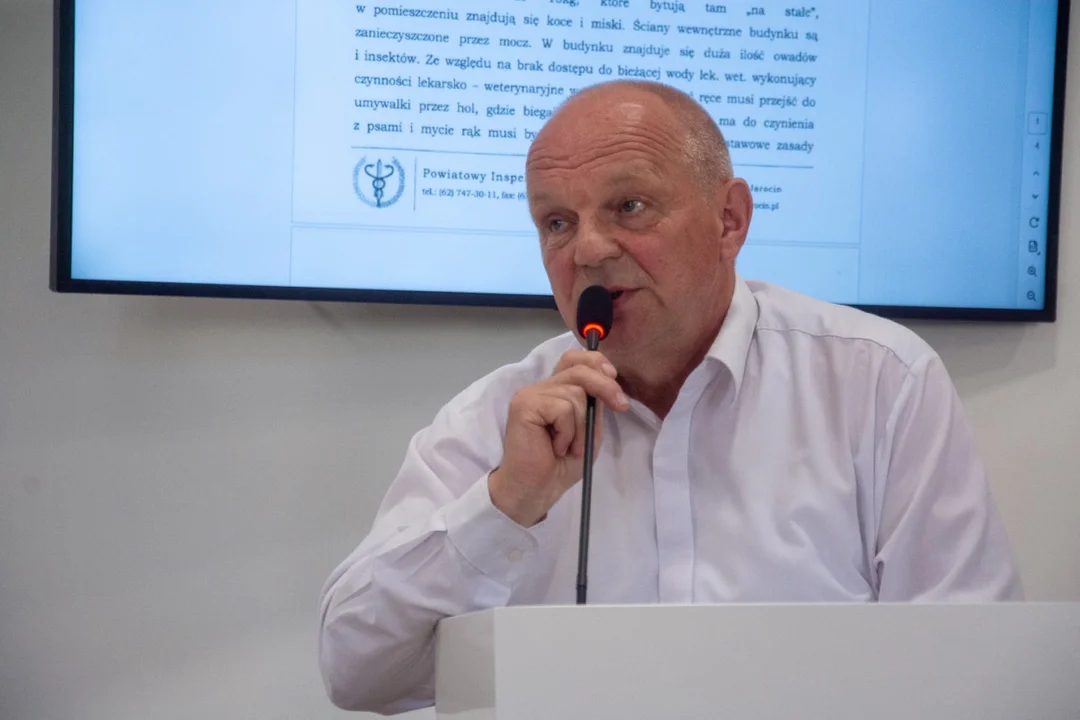 Dyskusja o sytuacji w Schronisku dla Bezdomnych Zwierząt w Radlinie