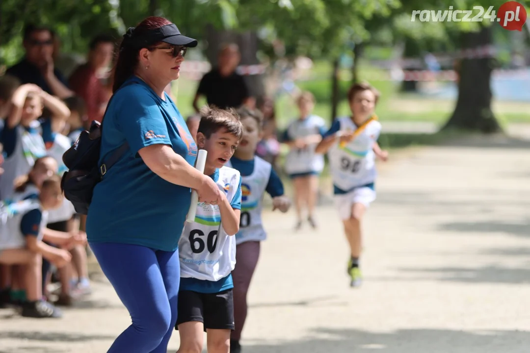 Sztafety szkolne w ramach 24h Rawickiego Festiwalu Sportu