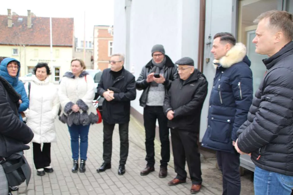 Oddanie do użytku lodówki społecznej w Jarocinie