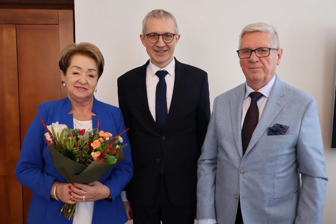 W pleszewskim ratuszu odebrali medale za długoletnie pożycie małżeńskie [ZDJĘCIA] - Zdjęcie główne