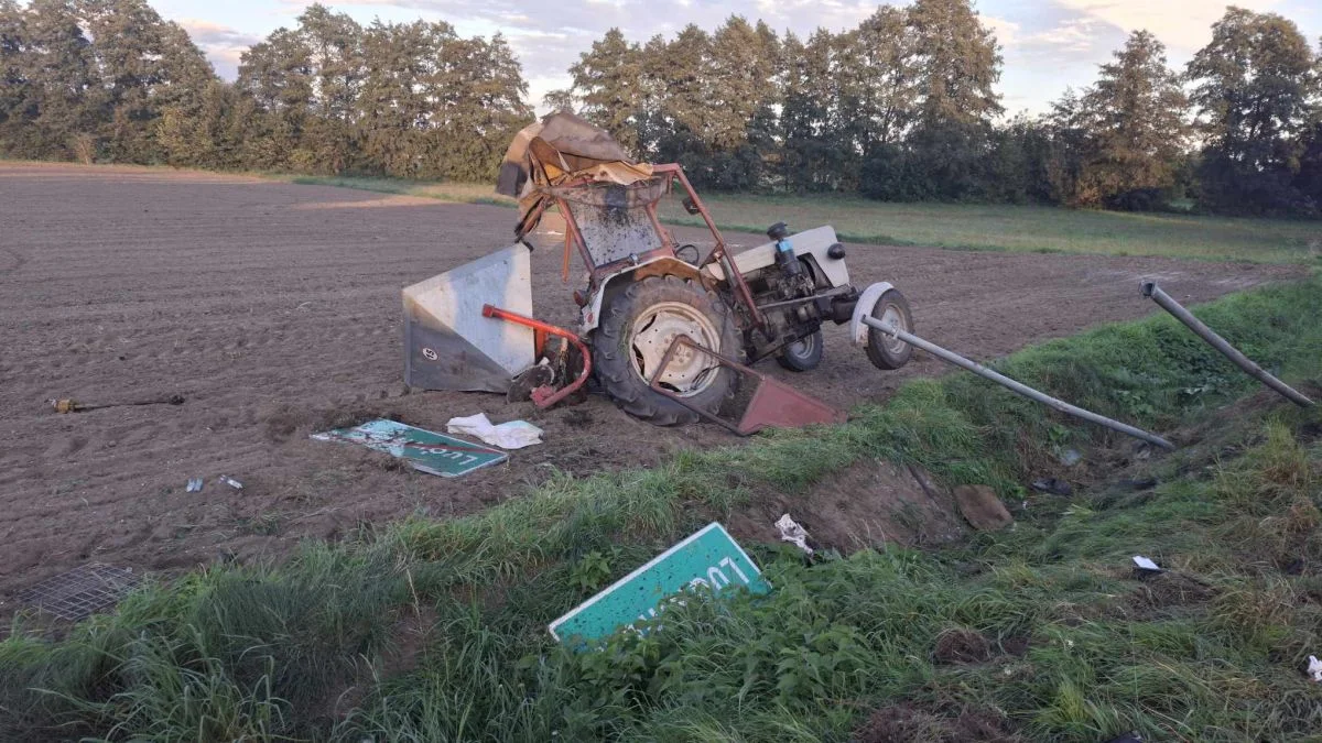 Zderzenie ciągnika rolniczego z osobówką w Ludwinowie