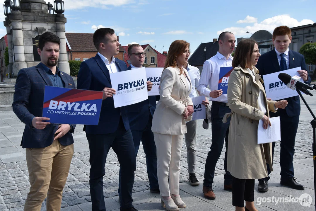 Lider Konfederacji Krzysztof Bosak w Gostyniu spotkał się z mieszkańcami