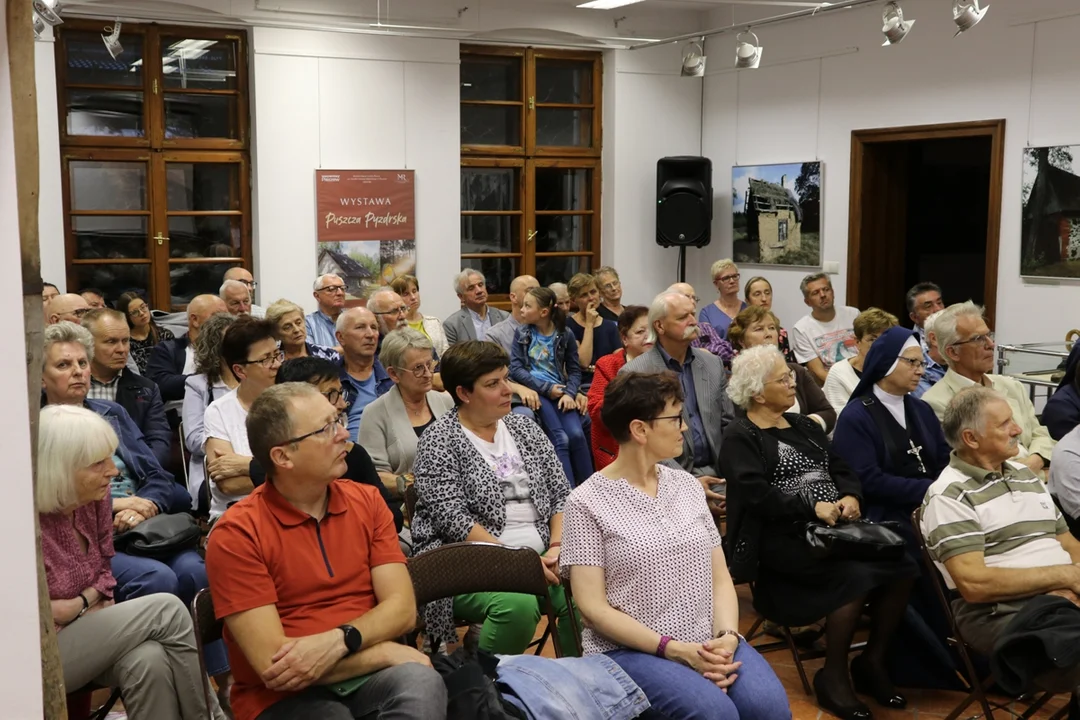 Za nami projekcja filmu w Muzeum Regionalnym w Pleszewie pt. "Ludzie z żelaznych domów" - Zdjęcie główne