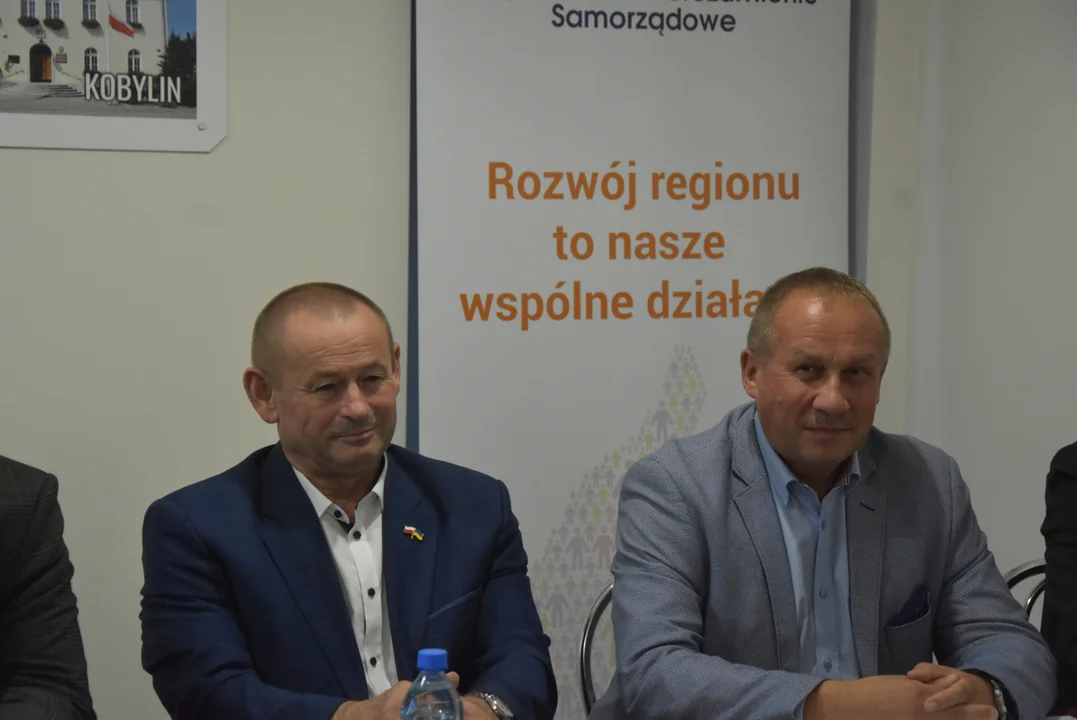 Krotoszyn. Konferencja prasowa PSL i OPS