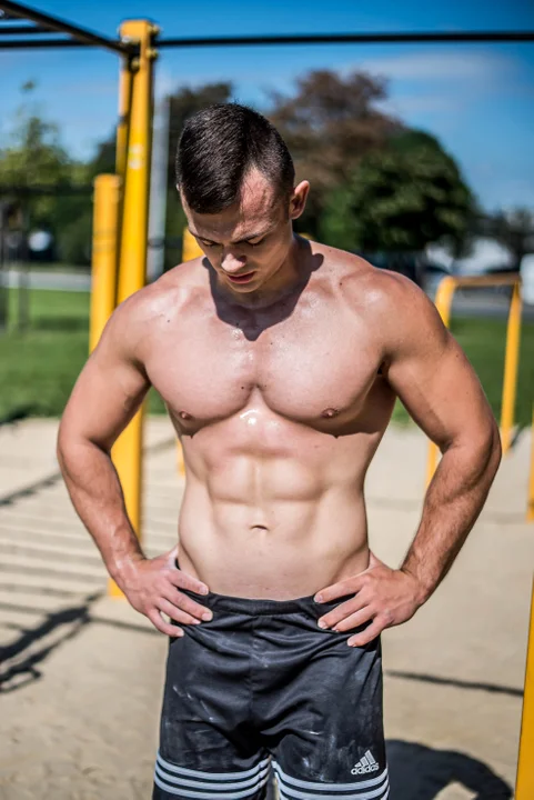 Dawid Adamczak - mistrz świata w kalistenice i street workout