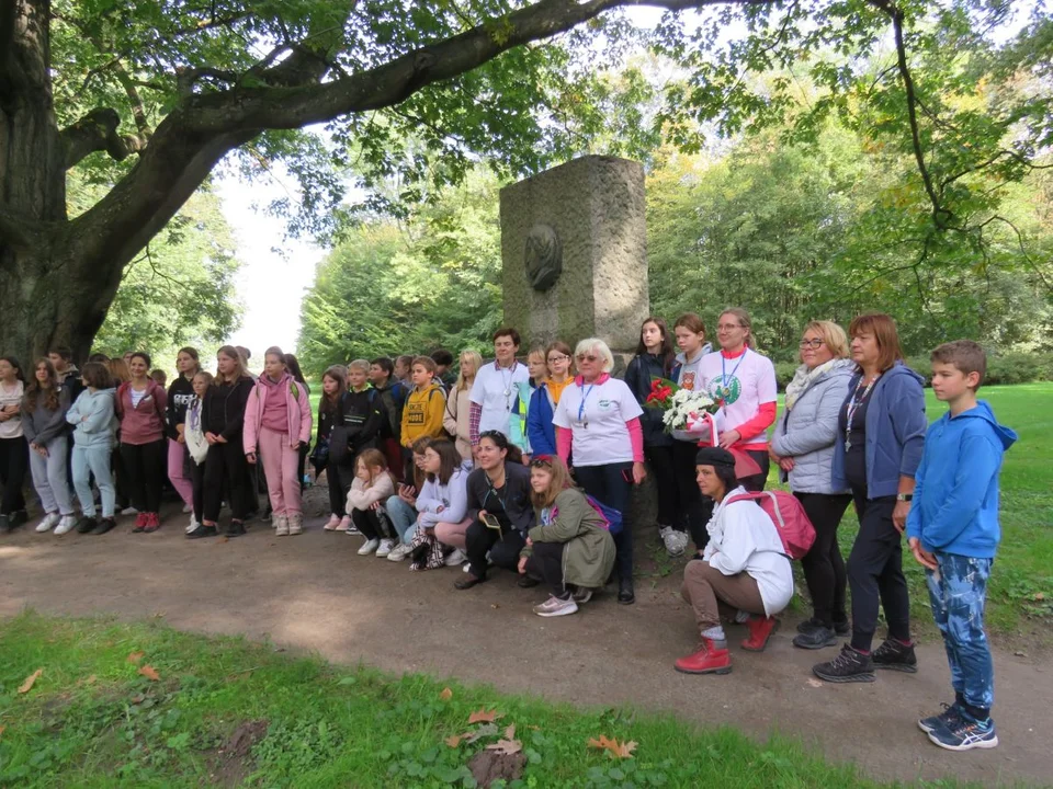 60. Ogólnopolski Rajd Mickiewiczowski do Śmiełowa. PTTK Jarocin