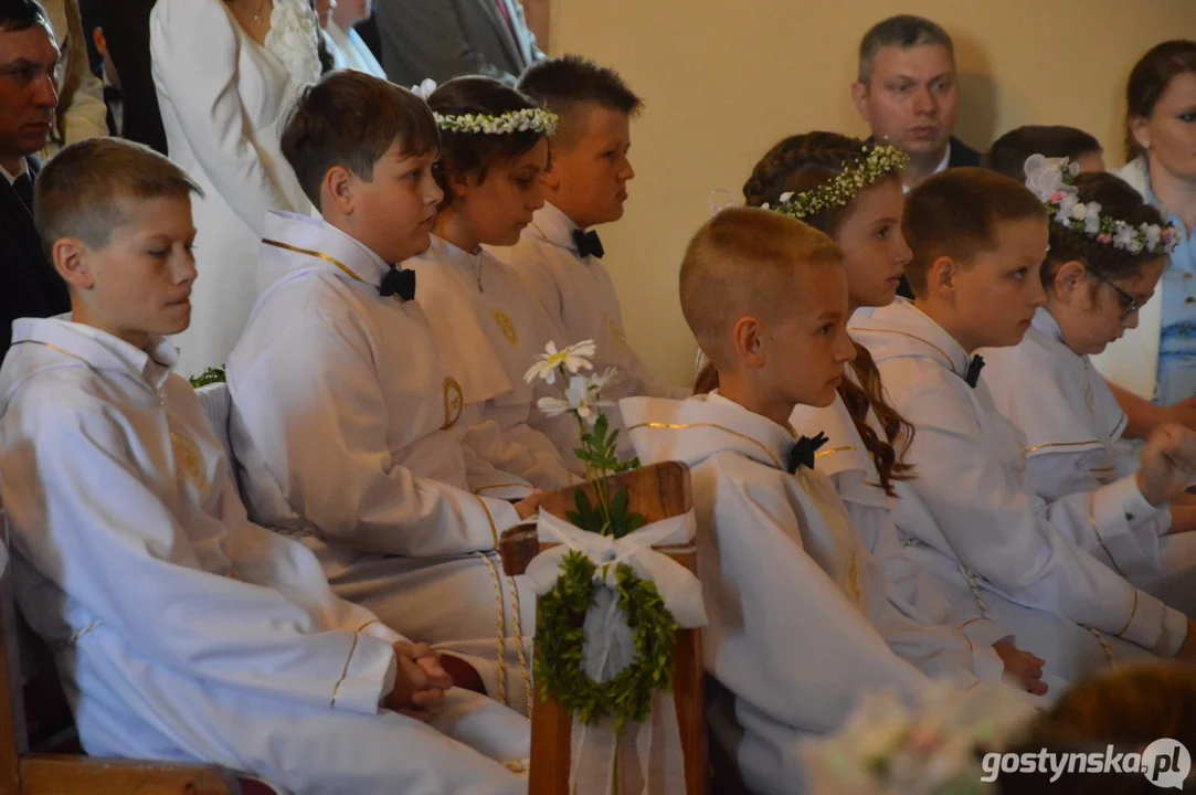 Pierwsza Komunia Św. w parafii pw. św. Jadwigi w Pępowie