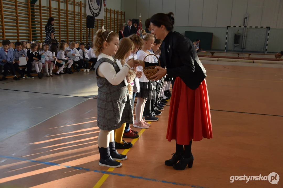 Pasowanie pierwszoklasistów w Szkole Podstawowej nr 1 w Gostyniu