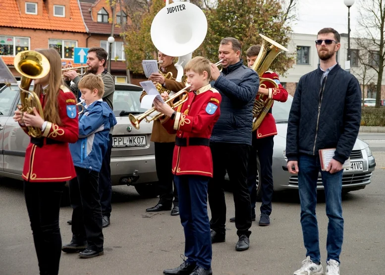 Gminny Ośrodek Kultury w Choczu zaprasza na koncert orkiestry