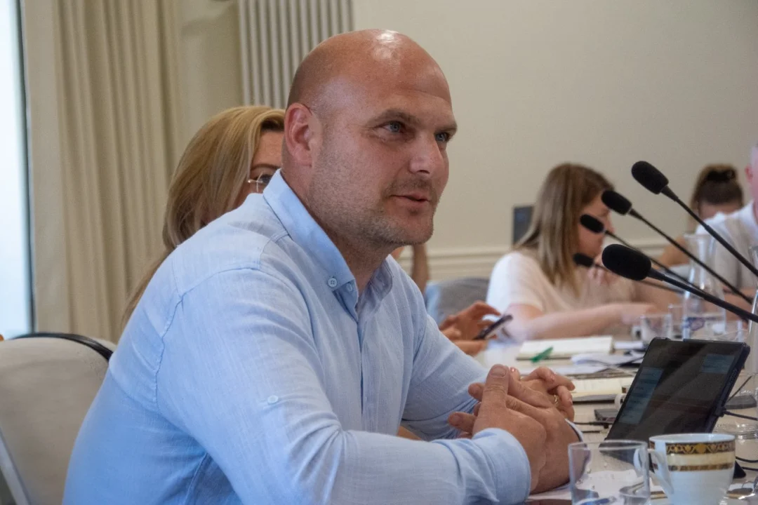 Dyskusja o sytuacji w Schronisku dla Bezdomnych Zwierząt w Radlinie