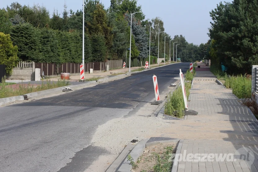 Trwa przebudowa drogi na trasie Pleszew - Zielona Łąka [ZDJĘCIA] - Zdjęcie główne