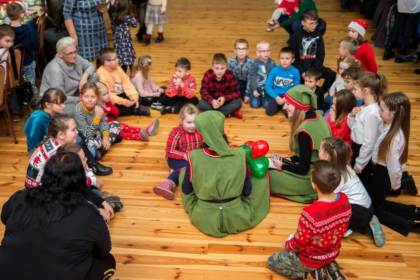 Mikołajki w Choczu z Fundacją Pomocy Dzieciom Humana