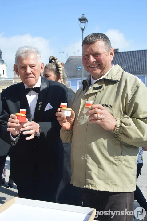 Obchody 234. rocznicy uchwalenia Konstytucji 3 Maja i festyn PRL w Krobi