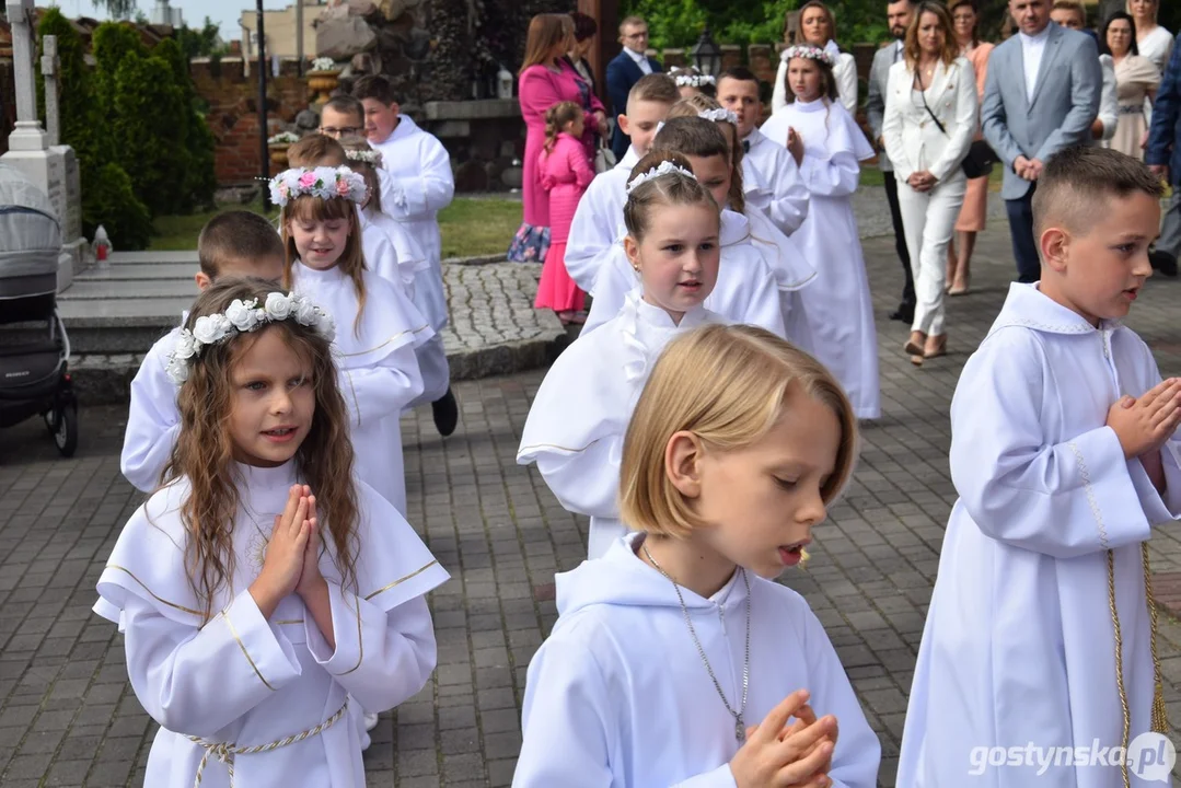 Pierwsza Komunia Św. w parafii św. Jadwigi w Pępowie