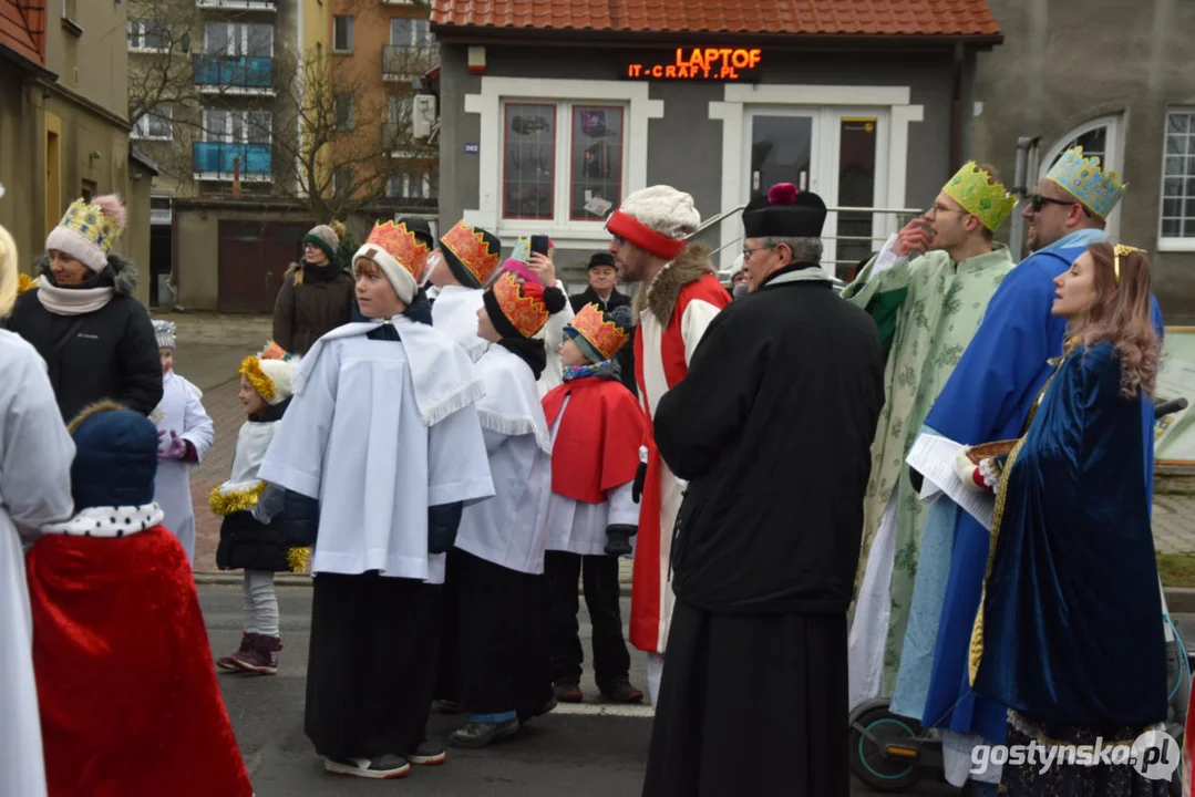 "W jasełkach leży" - Orszak Trzech Króli na ulicach Gostynia