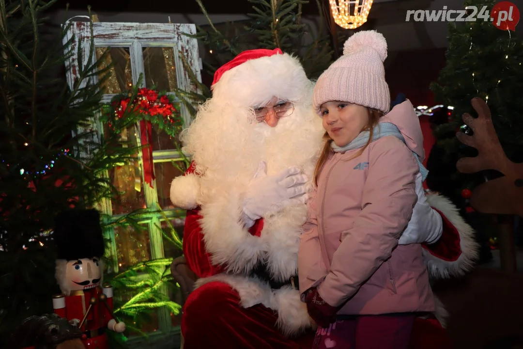 Spotkanie ze Świętym Mikołajem na Rawickim Jarmarku Bożonarodzeniowym