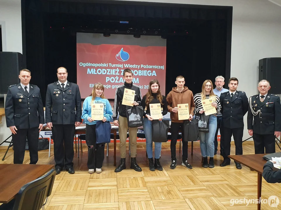 Młodzxeż zapobiega pożarom, zawody wiedzy o pożarnictwie