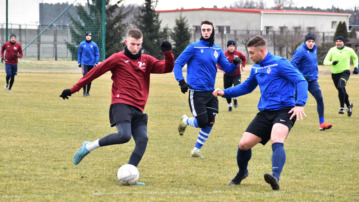 Piast Poniec - Sarnowianka Sarnowa 3 : 1