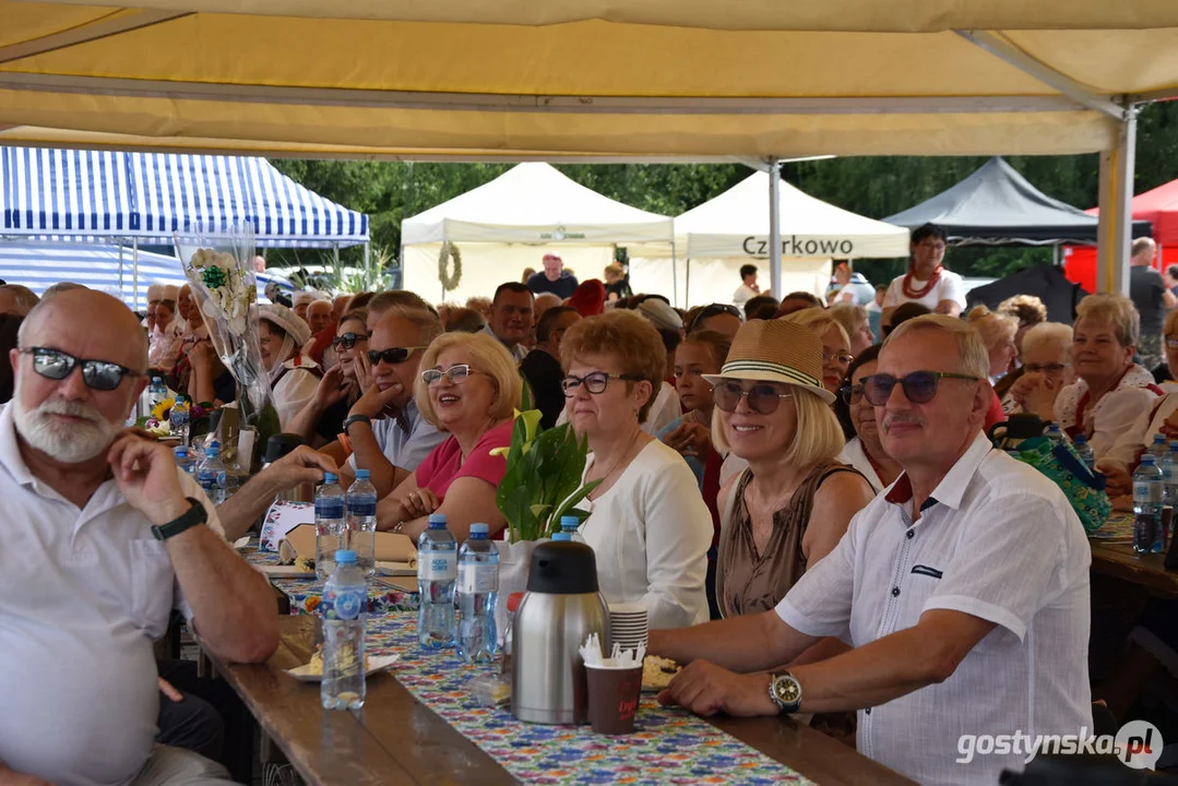 Powiatowa Bitwa Regionów w Ogólnopolskim konkursie kulinarnym dla KGW - Borek Wlkp.