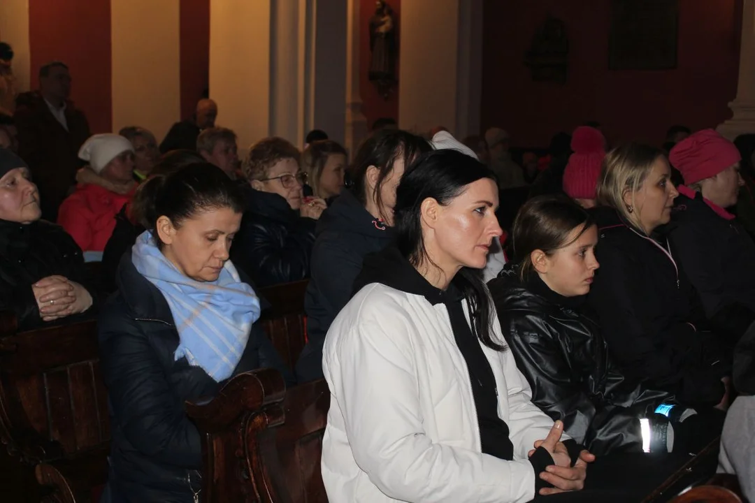 Ekstremalna Droga Krzyżowa w parafii św. Marcina w Jarocinie