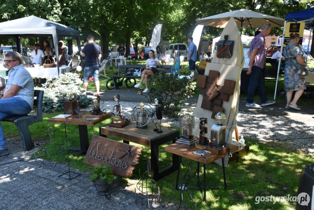 Lokalni Wy-Twórcy w akcji - na kilka godzin do życia przywrócili planty w Gostyniu