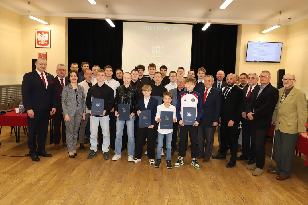 Kobylin nagrodził swoich sportowców. Sukcesy młodych robią wrażenie [ZDJĘCIA]