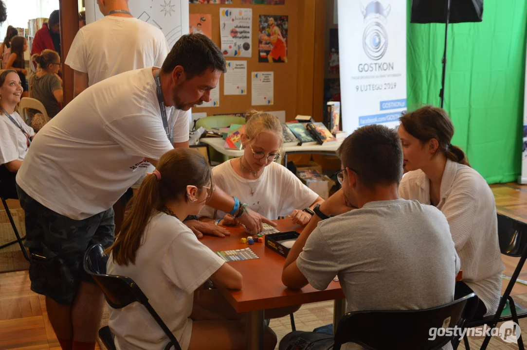 Gostkon drugiego dnia przeniósł się do biblioteki w Gostyniu