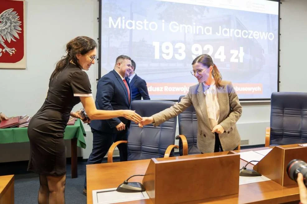 Umowy na dofinansowania do przewozów autobusowych