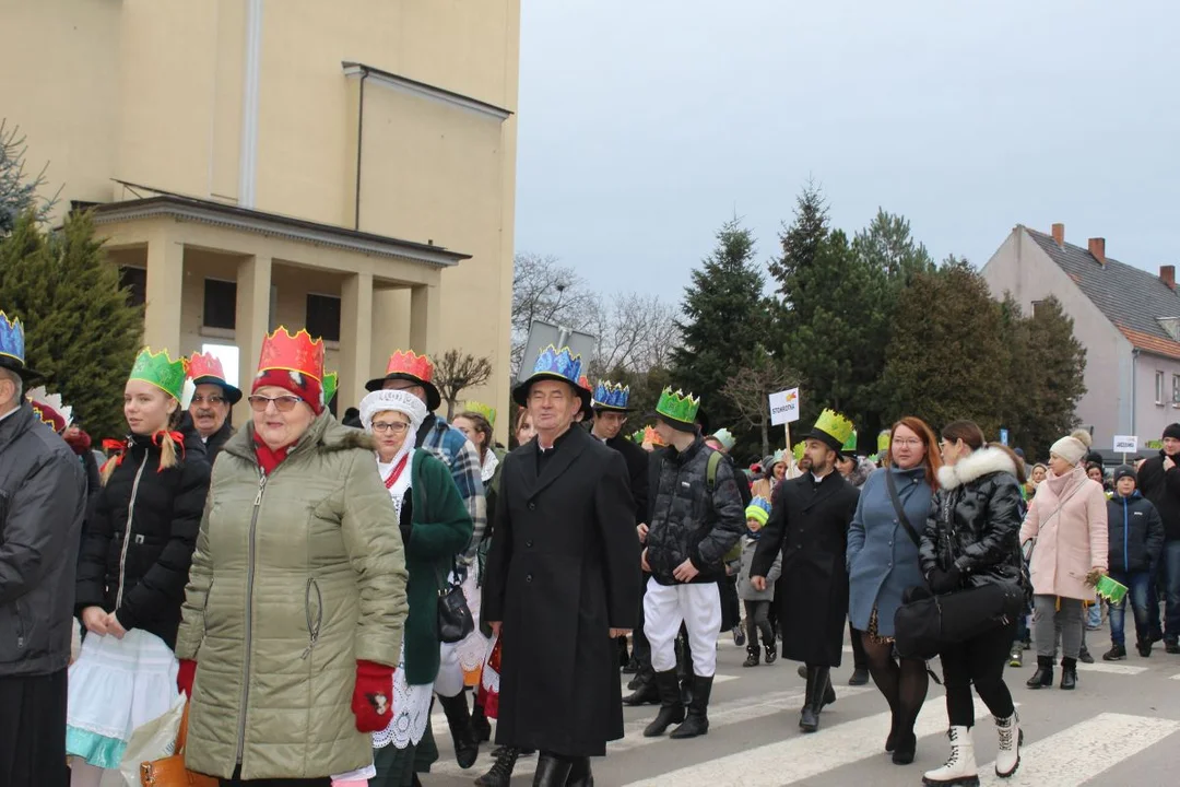 Orszak Trzech Króli i 12. Jarocinskie Kolędowanie w Jarocinie