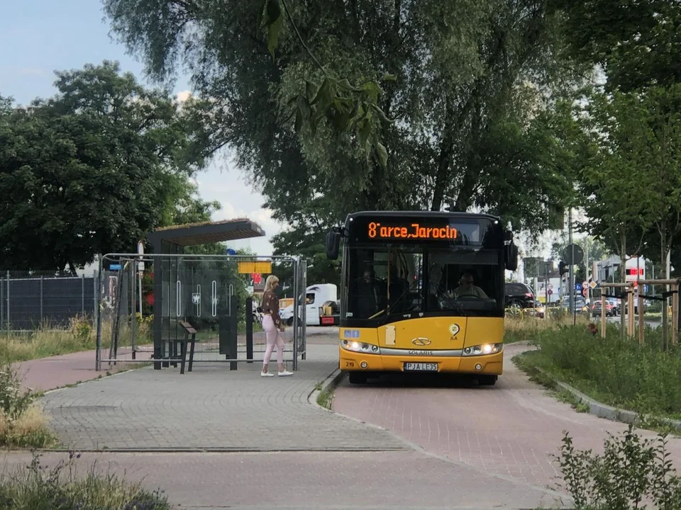 Nowe ekoprzystanki w Jarocinie. Co z wiatami przy ul. Dąbrowskiego i Siedlemińskiej?