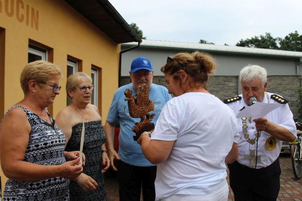 VII Turniej "Ustrzelić raka" Klubu "Amazonka"  w Jarocinie