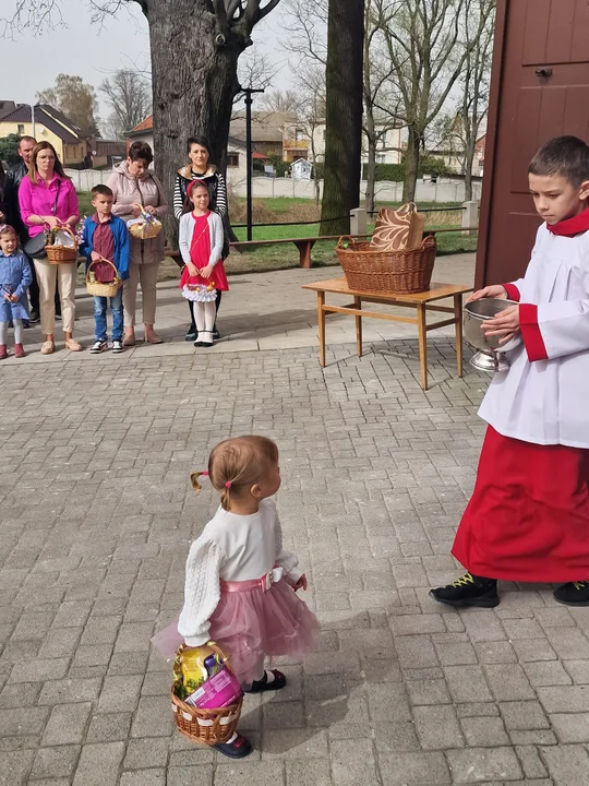 Święcenie potraw w Lutogniewie, Dzierżanowie, Bożacinie i Wróżewach [ZDJĘCIA]