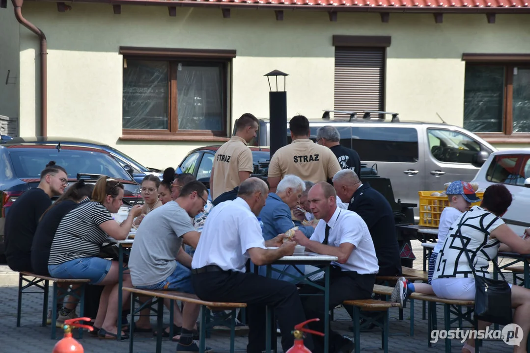 Przekazanie wozu strażackiego dla jednostki OSP w Pogorzeli