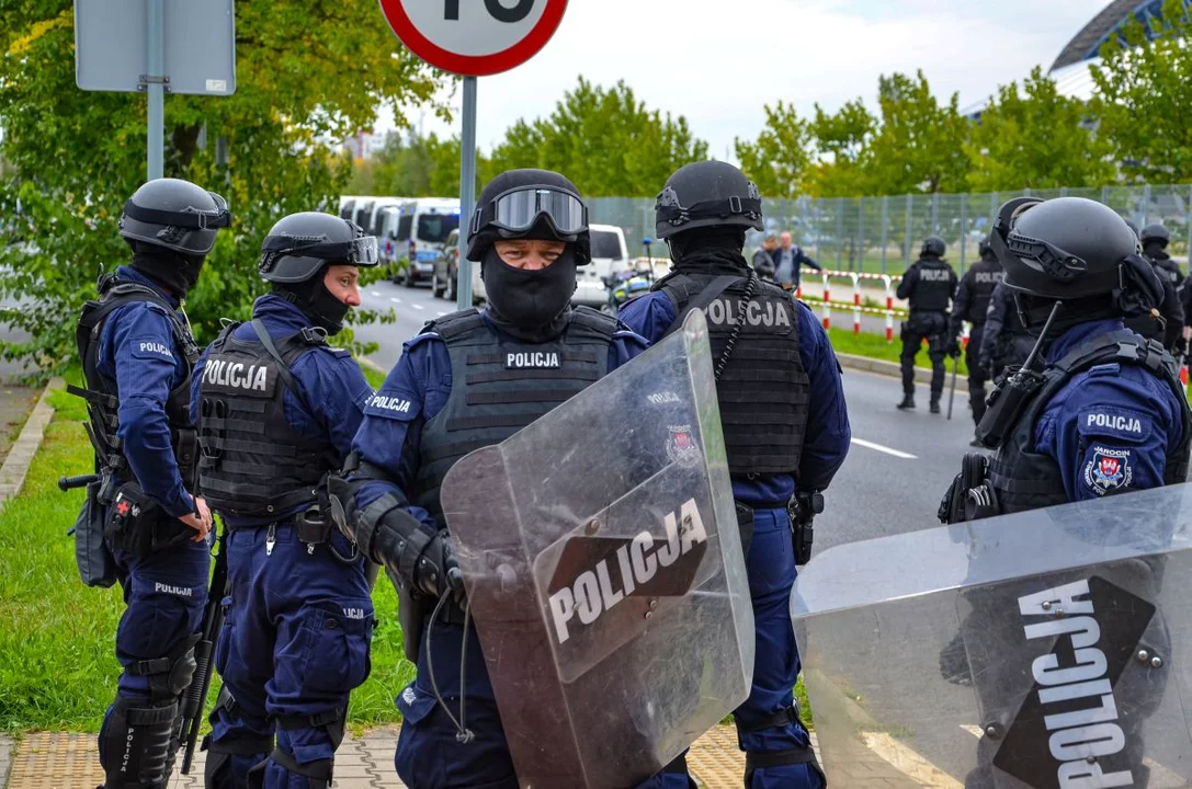 Dzisiaj Święto Policji. Komendant życzy funkcjonariuszom bezpieczeństwa i sukcesów - Zdjęcie główne