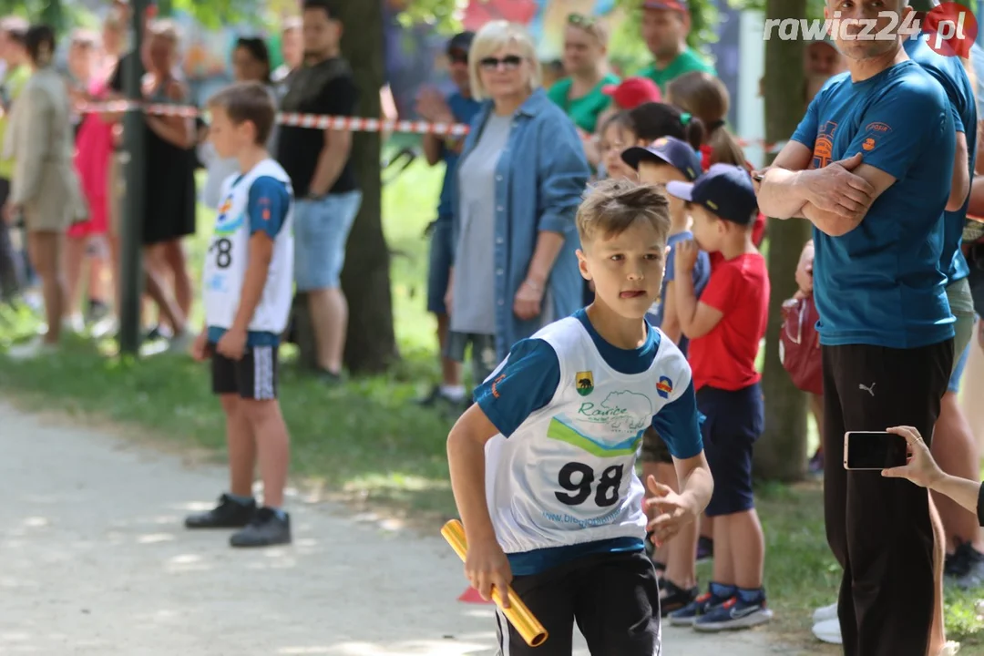 Sztafety szkolne w ramach 24h Rawickiego Festiwalu Sportu