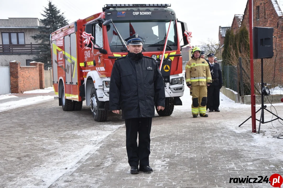 Nowy rozdział w historii OSP Sowiny. Nowoczesny wóz bojowy oficjalnie przekazany - Zdjęcie główne
